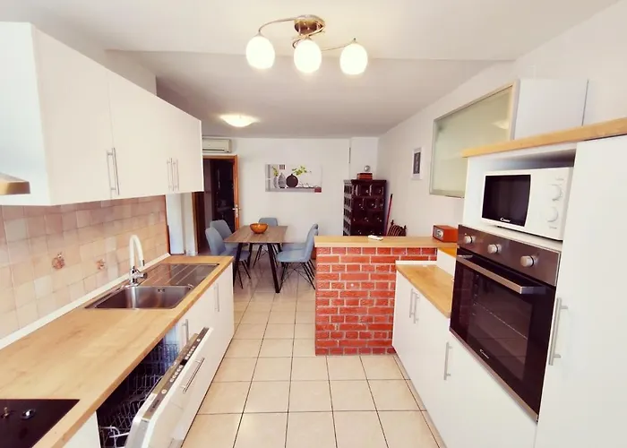 Апартаменты Jela